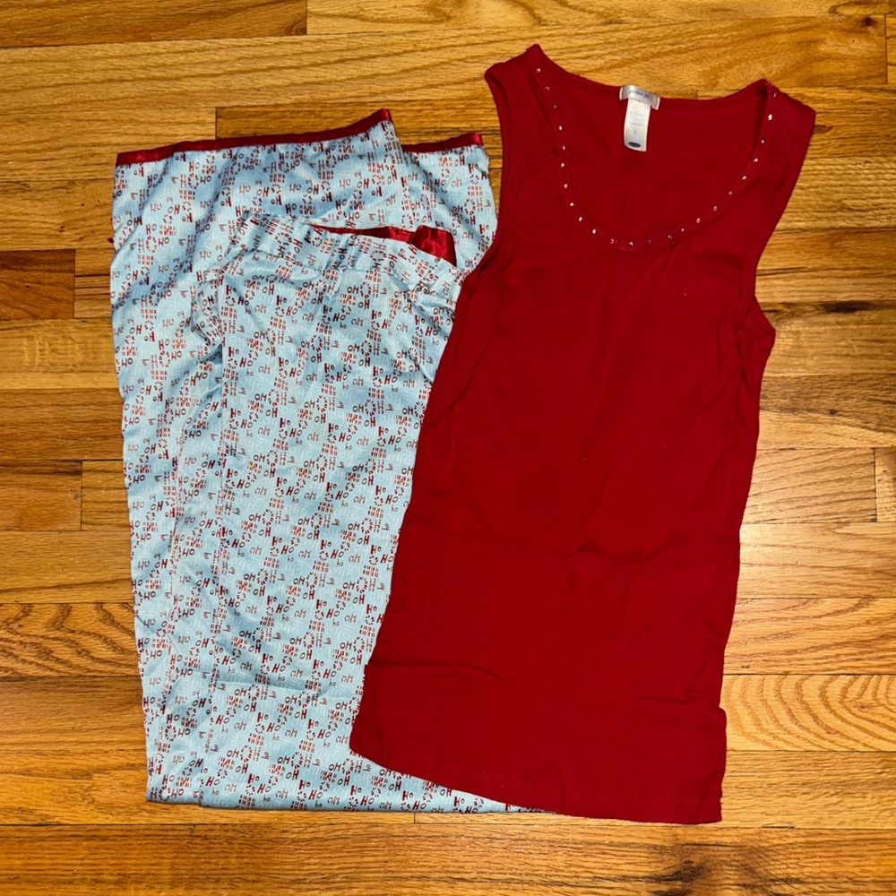 Old Navy Christmas pajamas pjs set satin pants & studded rib tank top Sz medium